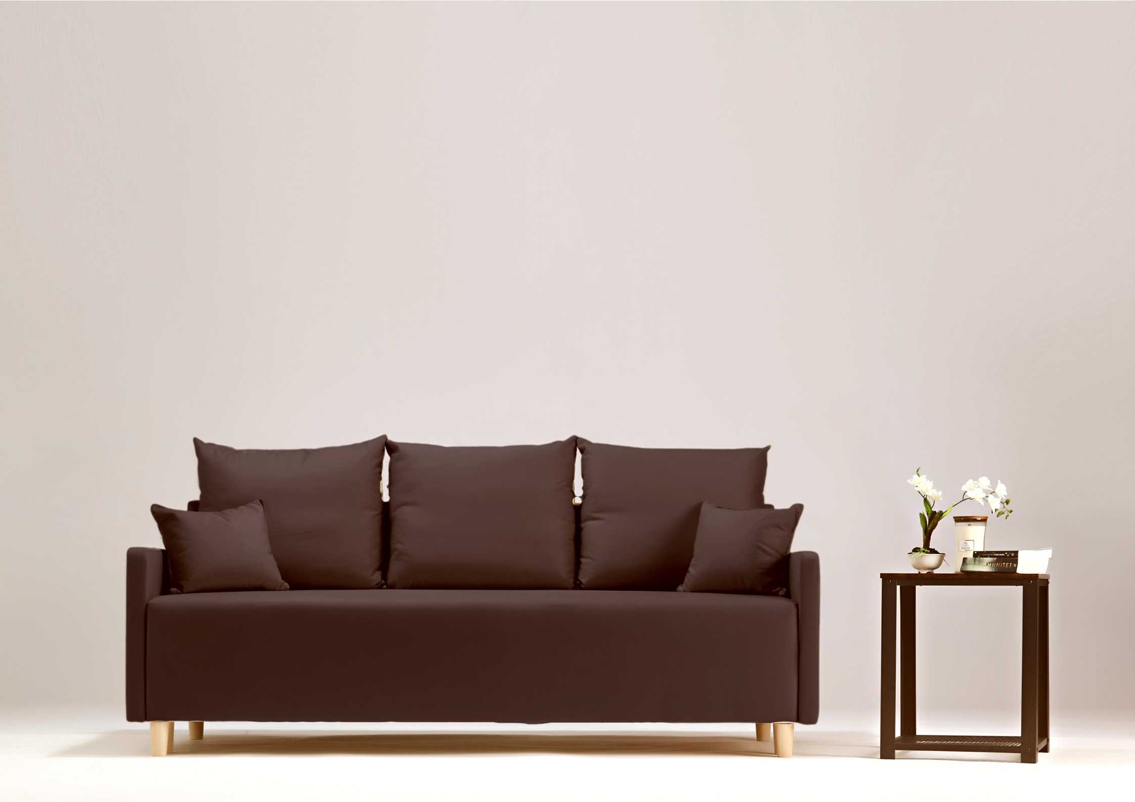 Brązowa skandynawska sofa rozkładana
